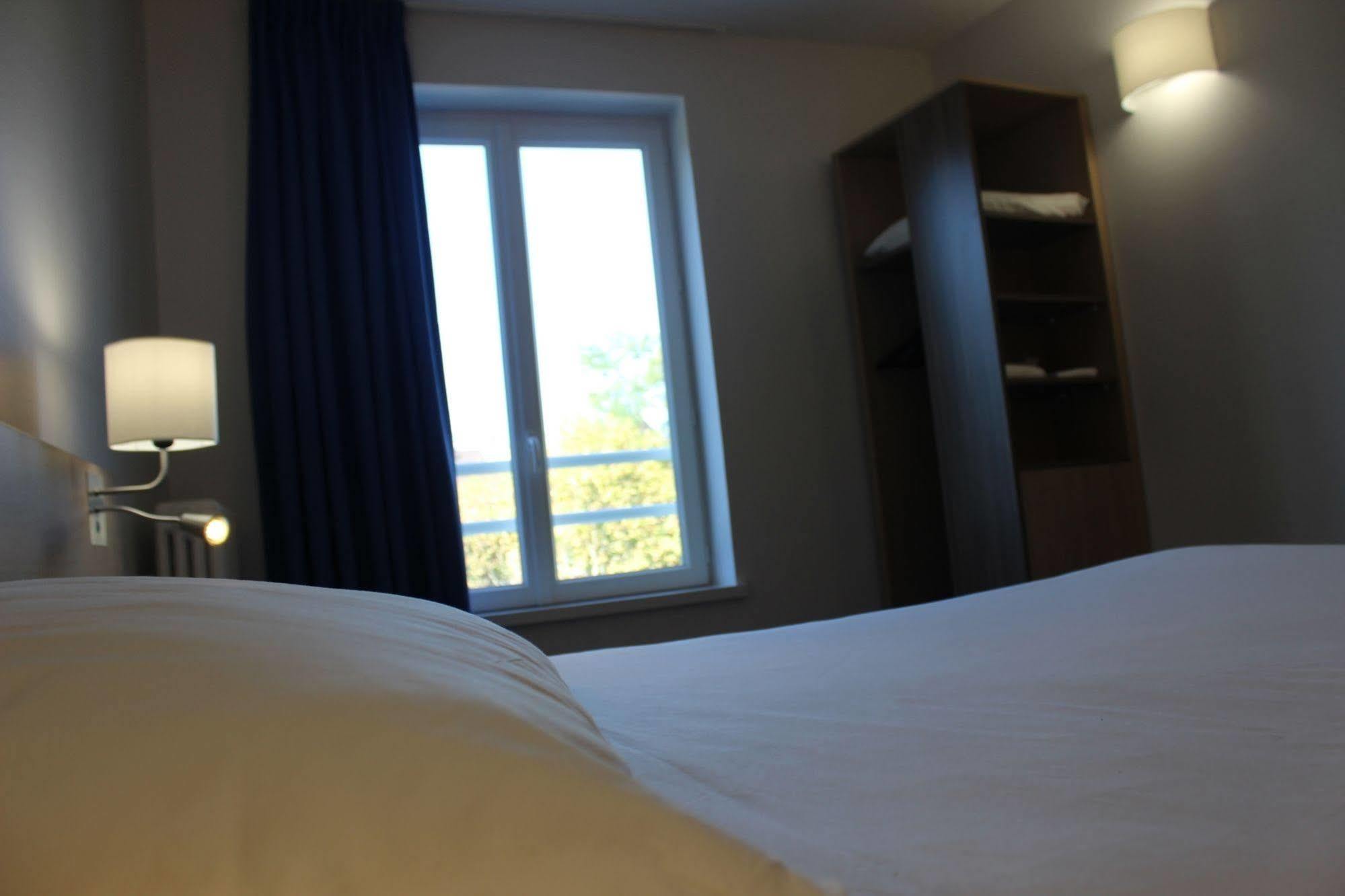 Brit Hotel Macon Centre Gare Exteriör bild